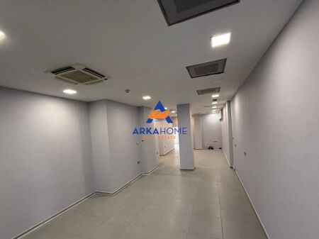 OFFICE FOR RENT 220M2 "OPPOSITE DELIJORGJI" 4400 EURO