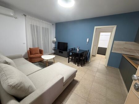 1+1,furnished train station,650 thousand leke