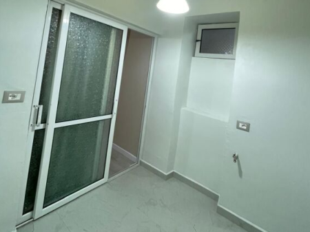 Qera, Ambient biznesi për zyra, Rruga e Kosovarëve,Tirane. Empire68106