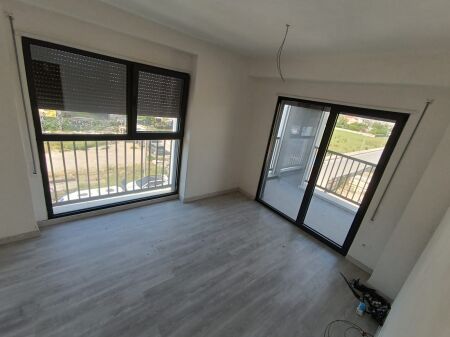 5 Ambiente biznesi 1+1 edhe 2+1 me qera ne Bulevardin e Ri Tirane (ID 42111559)