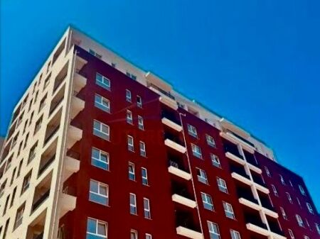 Qera, Apartament 1+1 për Zyra, Kompleksi Aura, Tiranë.