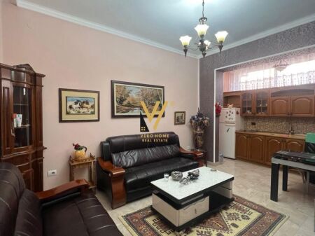 JEPET APARTAMENT 2+1+BLK ME QIRA TE STADIUMI DINAMO 65.000 LEKE
