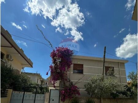 ➡️🏡Shtëpi Private në Shitje – Rr. Haxhi Xhyheri, Vlorë