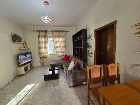 WE OFFER A PRIVATE HOUSE ONE FLOOR 3+1+2 FOR RENT NEAR MYSLYM SHYRI!