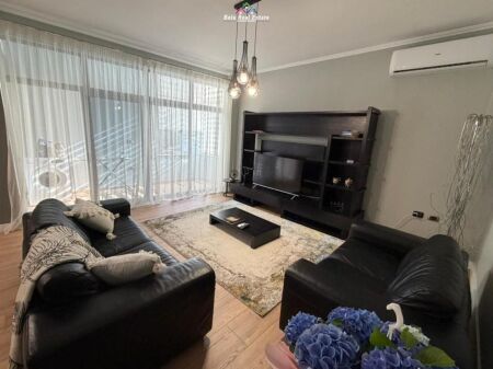 Appartamento In Affitto 1+1 In Piazza Willson (ID B211454) Tirana