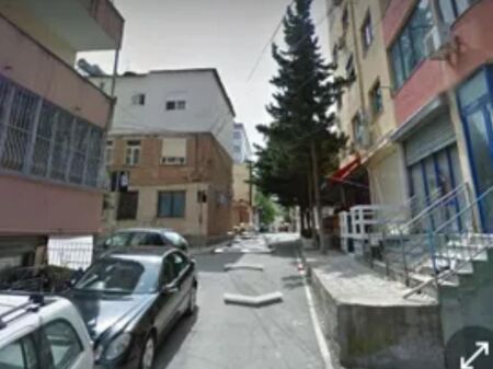 Negozio in affitto in via Riza Cerova