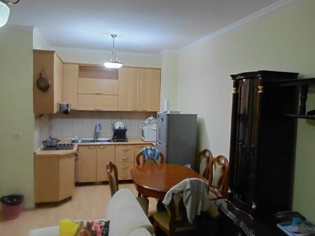 Jepet me Qira: Apartament 1+1 te Kodra e Diellit