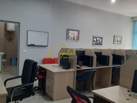 BUSINESS PREMISES FOR RENT 99 M2 FORMER PARK 80,000 LEKE