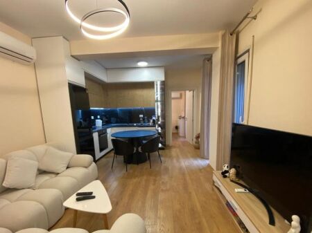 EKSKLUZIVE ! TEK KODRA E DIELLIT 2 SHESIM SUPER APARTAMENT 1+1