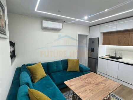 Affitto, Appartamento 2+1 + Veranda, Ex Campo di Aviazione, Tirana