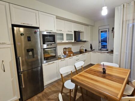 APARTAMENT  2+1  PER QERA  TE KOMPLEKSI KOLOMBO