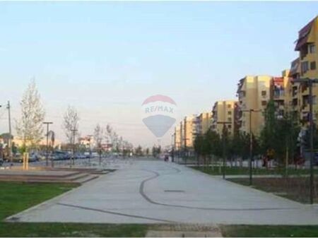 Super apartament 2+1 per shitje Fusha Avaicionit!