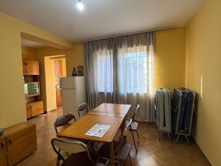 🏠AFFITTASI Appartamento 2+1+balcone 📍Via Ferit Xhajko 💶450€/Mese