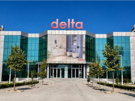 Edificio multifunzionale in vendita, Korce