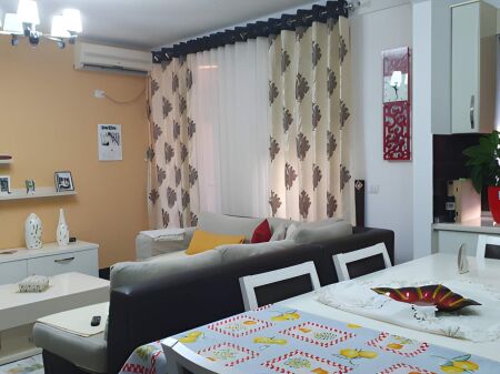 Appartamento 2+1 in affitto – Astir (vicino al bar Oslo) !