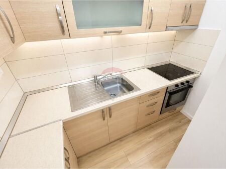 SHITET 2+1 TE MYSLYM SHYRI