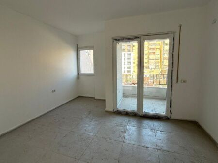 Vendesi in vendita 1+1 vicino al Mercato Nuovo