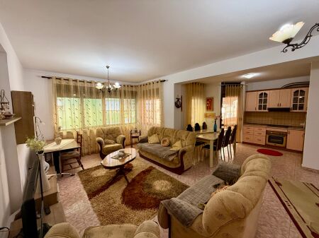 📣 AFFITTO Appartamento 2+1+2 Con Balcone 📍 Ex Blocco, Tirana ✨