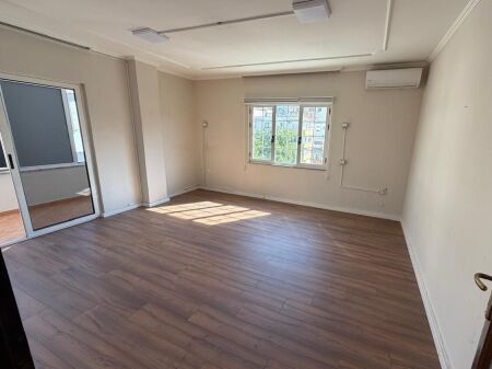 📌Locale in affitto per uffici – Piazza Willson