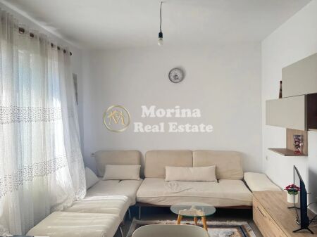 Rent | Shtëpi private 1 + 1 | Rruga Ali Shefqeti | 400 €/month