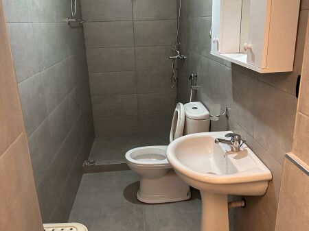 studio apartment for rent 40,000 Leke Municipality of Paris