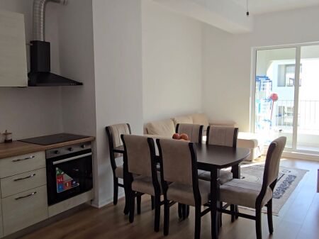 Affitto, Appartamento 2+1+2 Complesso Kaimi, Ali Demi, Tirana.