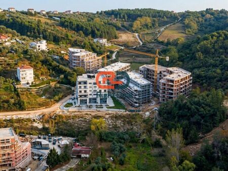 Super Occasione !! Al Lago Secco Vendesi Appartamento 2+1+2, Con Spazi Ampi !!