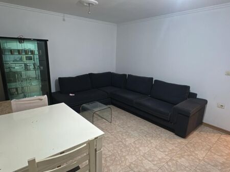 Apartament me qera 1+1 - 📍Rruga Ferit Xhajko, prane ish restorant Durresi