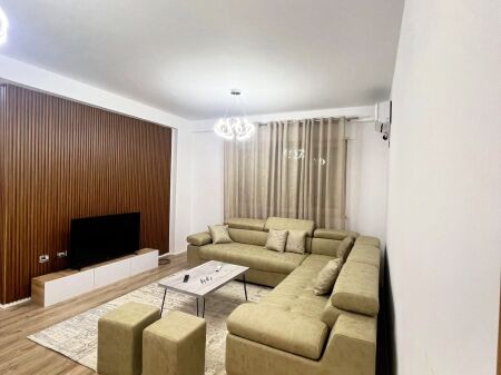 Apartament 1+1 – Liqeni i Thatë, Rruga Hamdi Sina