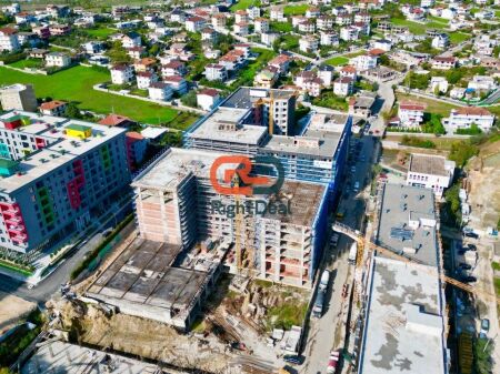 Tek "Ringside Residences", Shitet Apartament 2+1 Me Planimetri Perfekte !!