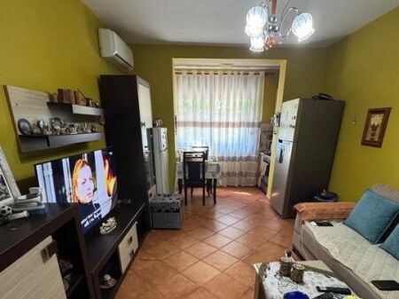 SHITET APARTAMENT 2+1 TE MEDRESEJA