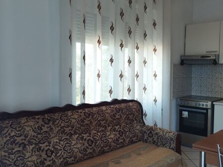 Apartament me qera 1+1 - 📍Laprake, prane SUT,rruga Andon Frasheri
