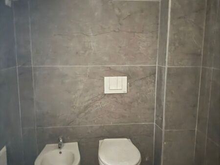 Apartament ne shitje 2+1+2 tek kompleksi E-88