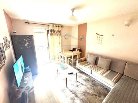 Shitet, Apartament 2+1, Bllok, Tiranë