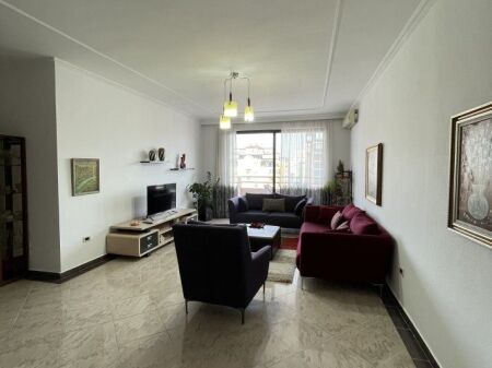 Apartament Me Qera 2+1 Ne Bllok (ID B220821) Tirane