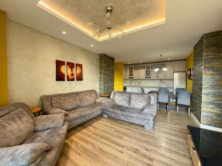 Shitet, Apartament 3+1+2 Tualete, ”Liqeni Artificial”, Tiranë.