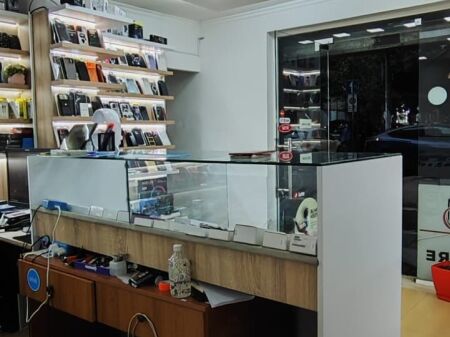 Shop for rent at Margarita Tutulani!