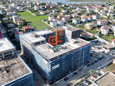 Okazion Kleringu!!! Tek "Ringside Residences", Shitet Apartament 2+1+2 Me Planimetri Perfekte!!!