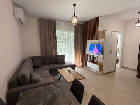 Affitto | Apartament 1 + 1 | Rruga 5 Maji | 500 €/mese