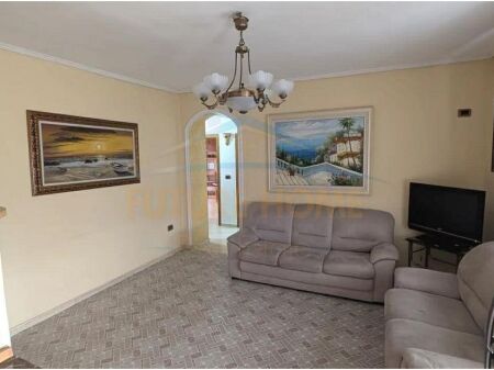 Shitet, Apartament 2+1, Rruga Muhamet Gjollesha, Tirane