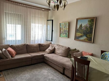Apartament Me Qera 2+1 Ne Fresk (ID B2201851) Tirane