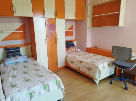 Jepet Me Qera Apartament 2+1+1 Ballkon