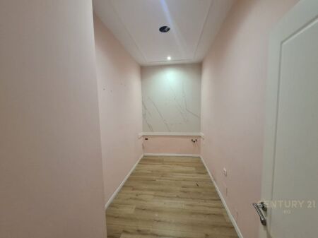 JEPET ME QIRA ZYRE TEK STADIUMI DINAMO