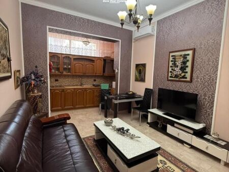 Appartamento In Affitto 2+1 Vicino All'ex Esposizione (ID B221422) Tirana