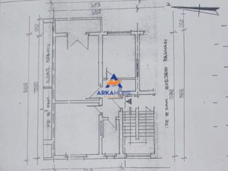 SHITET APARTAMENT 2+1+BALLKON "PRANE RRUGE MYSLYM SHYRI,ISH EKSPOZITA" 198.000 EURO