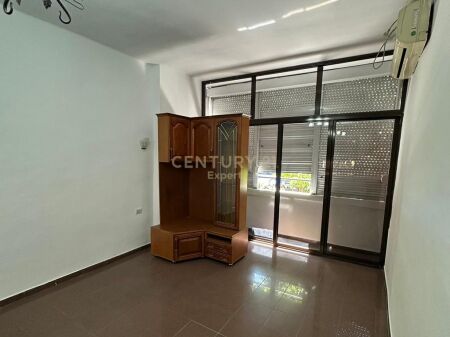 2+1 SPACE FOR RENT NEAR DURRËS ROAD FOR OFFICES/CLINICS