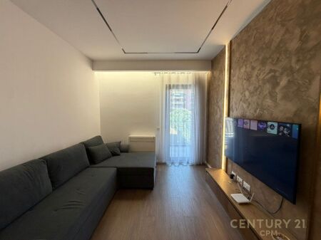 JEPET ME QIRA APARTAMENT 1+1 TEK TIRANA GARDEN BUILDING!