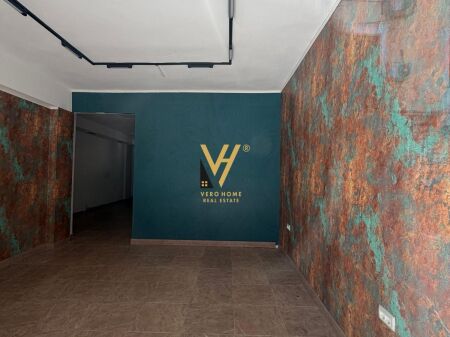 SHOP 75 M2 FOR RENT IN BLLOKU 65,000 LEKE