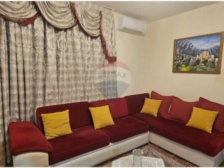 Apartament 1+1 me Qira tek Rr. Kosovareve