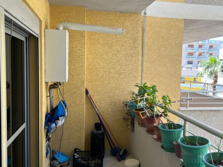 Durres  Jepet me Qera Apartament 2+1+2 Banjo +2 Ballkone i Mobiluar